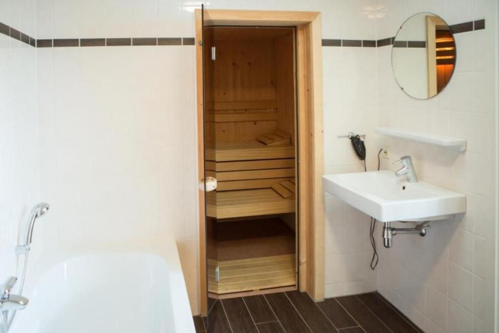 Weidevilla Xxl Hollum  Extérieur photo
